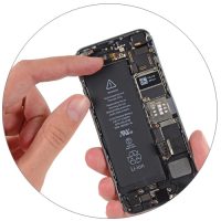 Замена аккумулятора iPhone SE