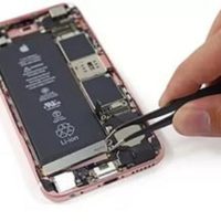 Чистка динамика/микрофона iPhone 6S от пыли (со вскрытием устройства)