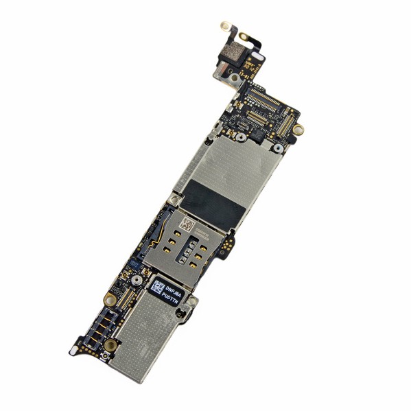 Восстановление внутренних элементов iPhone 5 на компонентном уровне