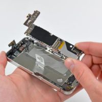 Восстановление или замена компонентов платы iPhone 5