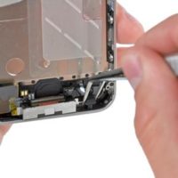 Замена микрофона iPhone 4