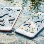 Можно ли плавать с iPhone под водой